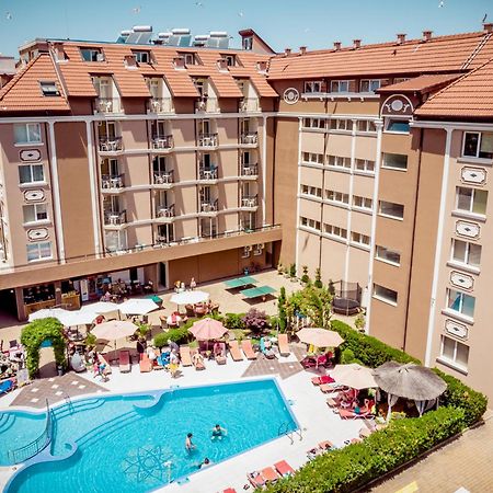 Biato Apartments Pantai Sunny Bagian luar foto