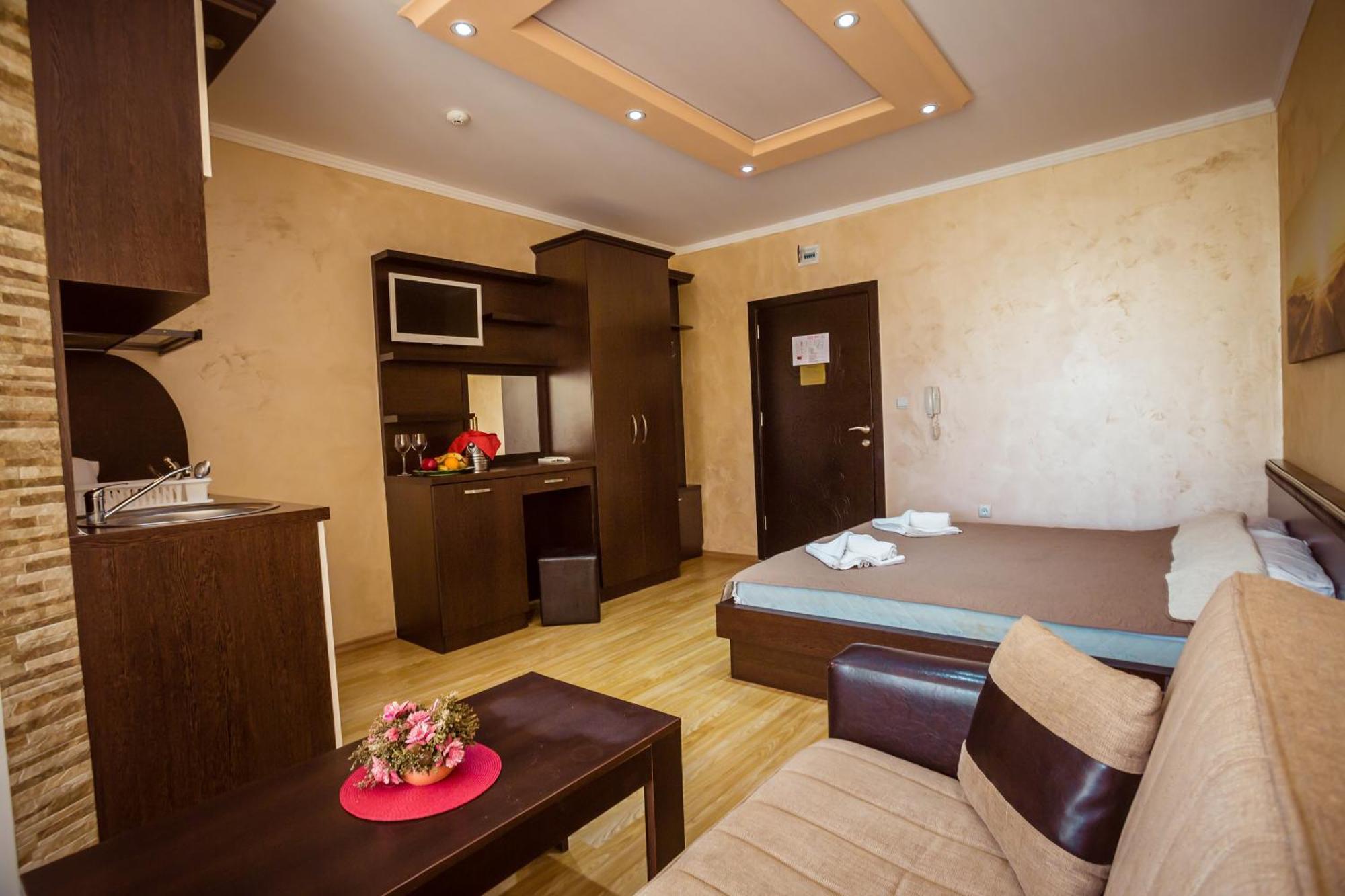 Biato Apartments Pantai Sunny Bagian luar foto
