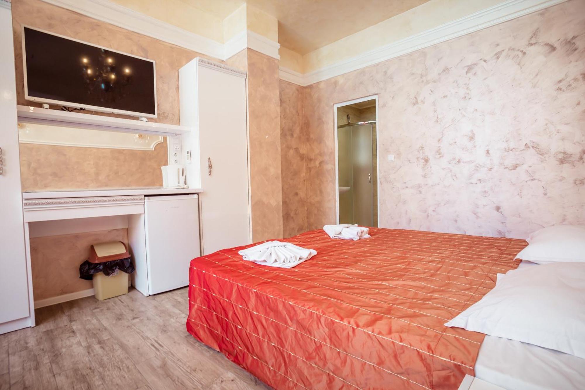 Biato Apartments Pantai Sunny Bagian luar foto